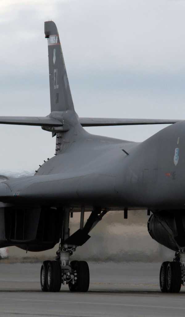 Самолёт B1 Ланцер