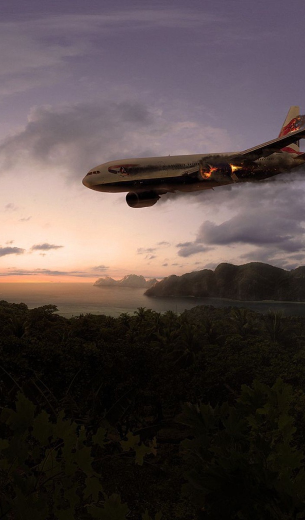 Горящий самолет идет на посадку