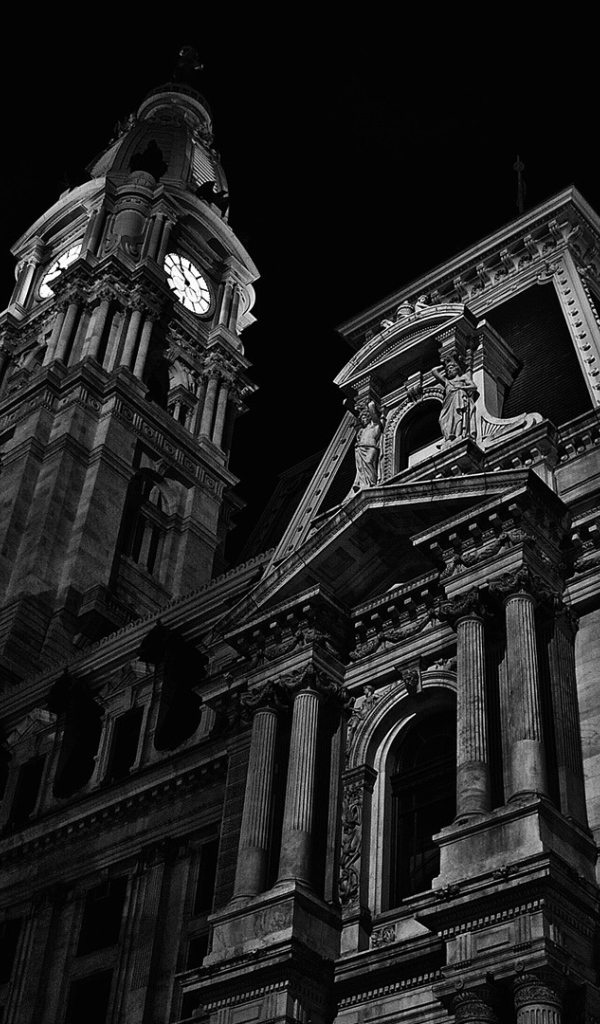 Церковь на черных обоях