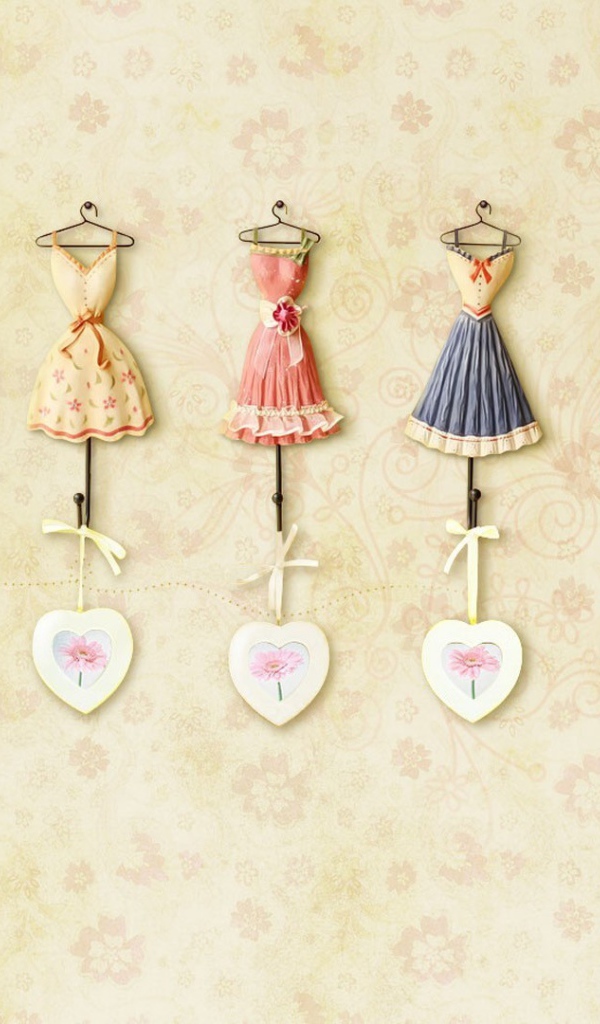 Платья с сердечками