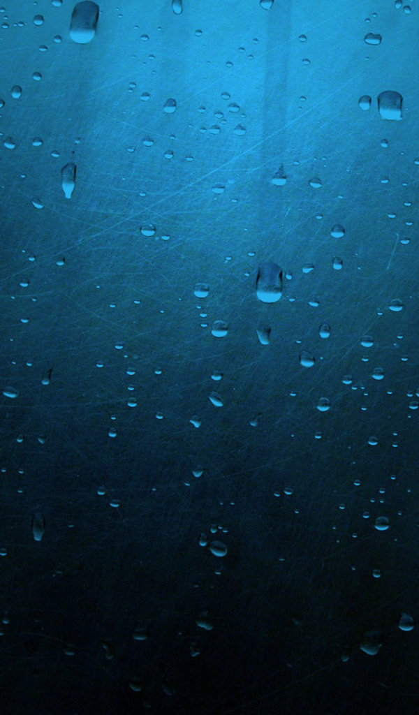 Капли на синем стекле
