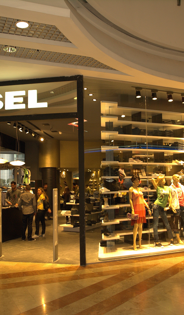 Бутик компании Diesel