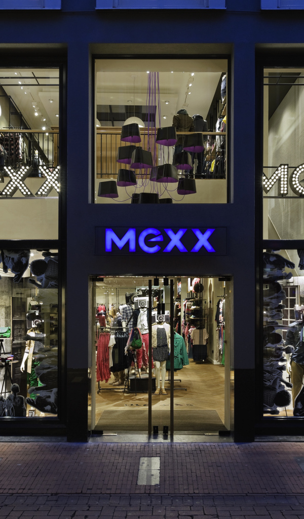 Дорогой бутик MEXX