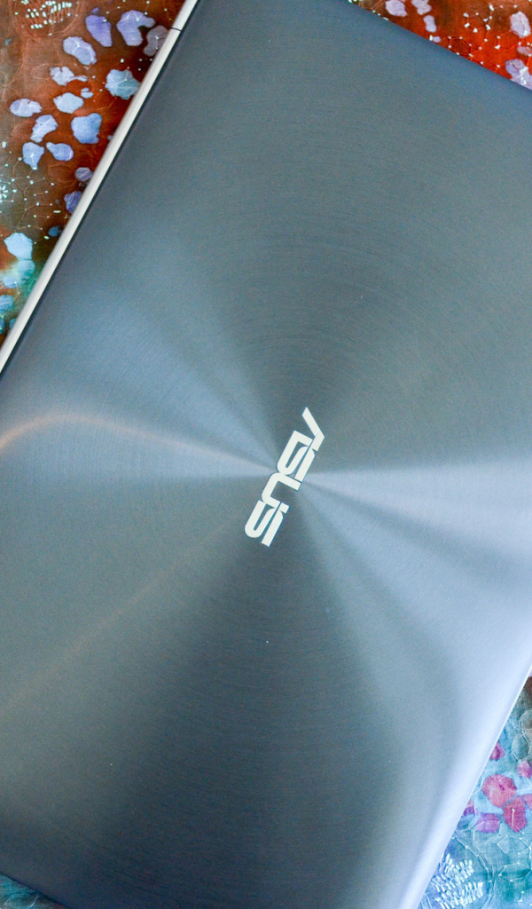 Ноутбук от компании ASUS