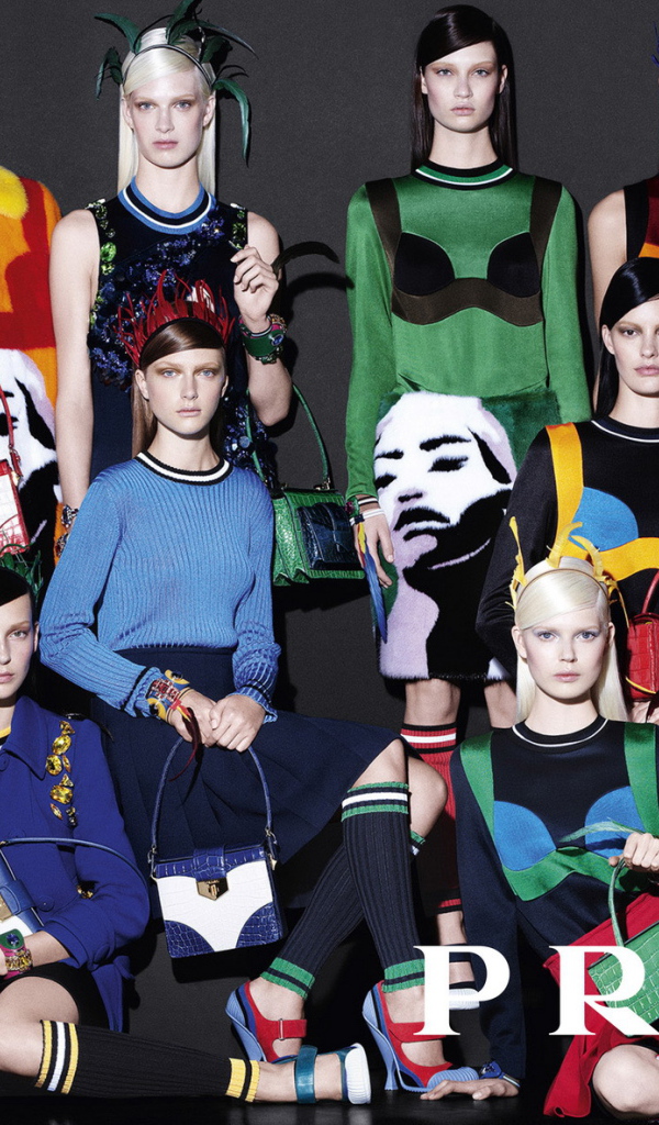 Женская одежда Prada