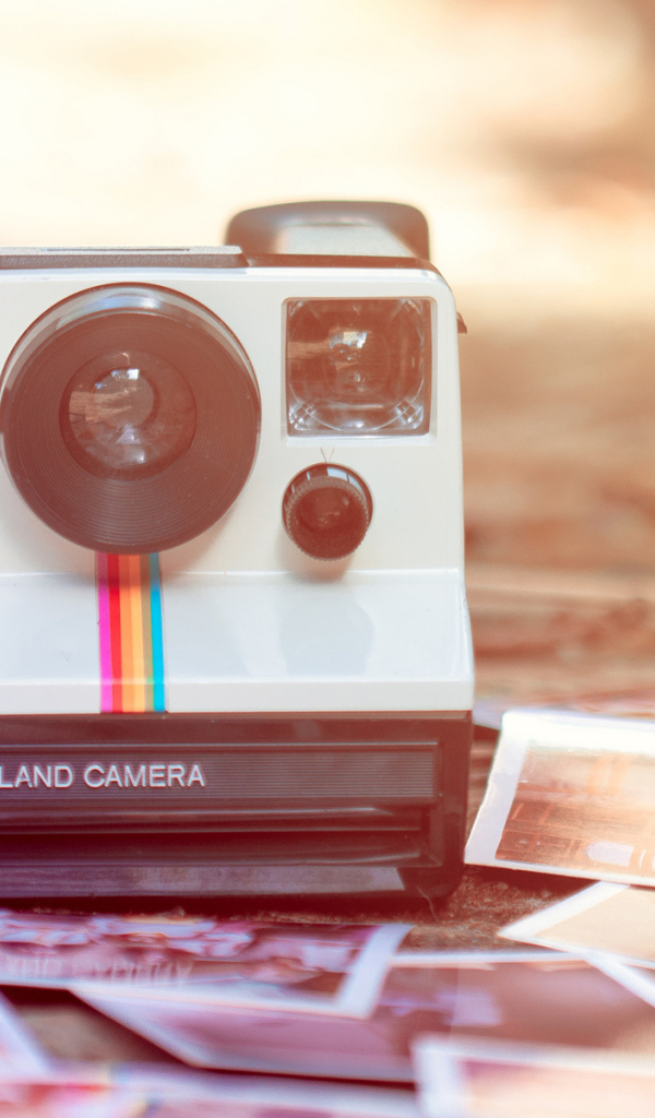 Ретро фотокамера полароид