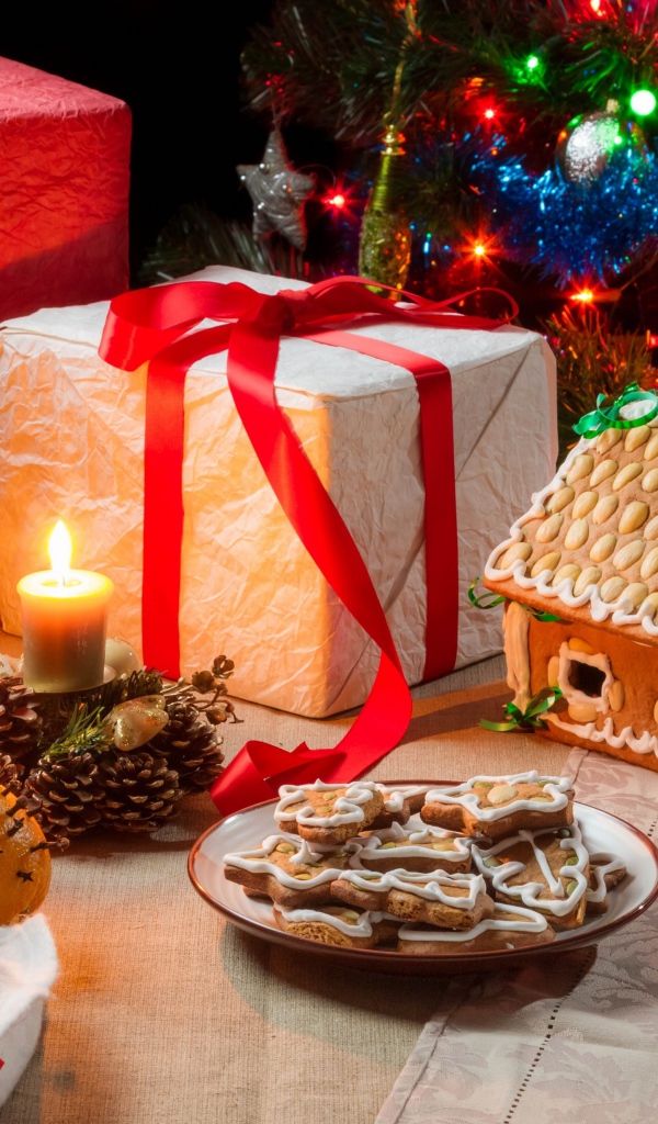 Угощение и подарки на Рождество