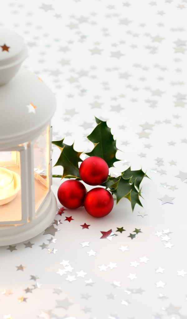 Белый фонарь со свечой