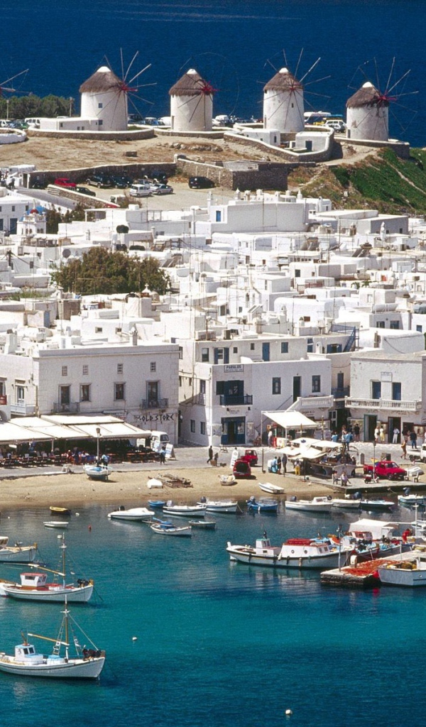 Курортный город в Греции