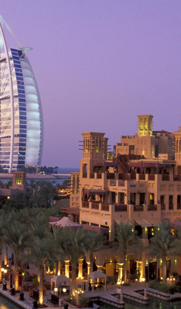 Здание в Дубае