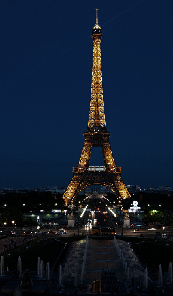 Ночной Париж