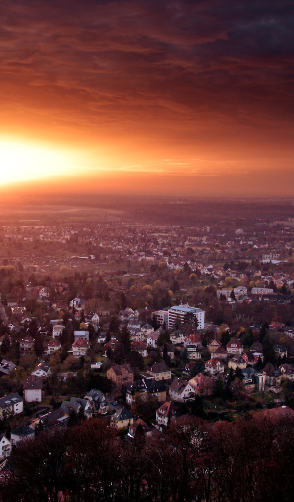Закат над городом