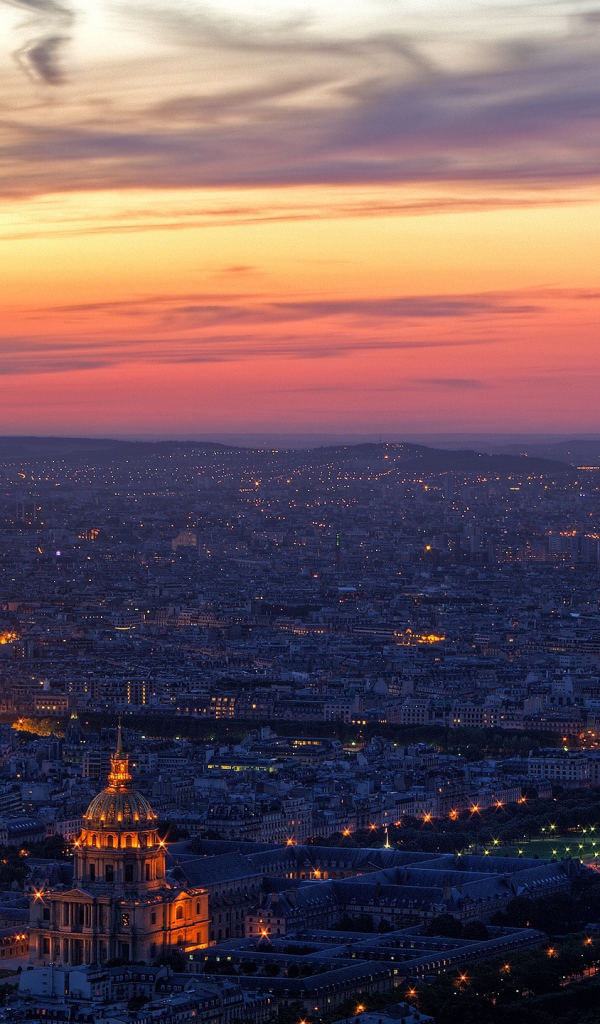 Город на вечерней заре