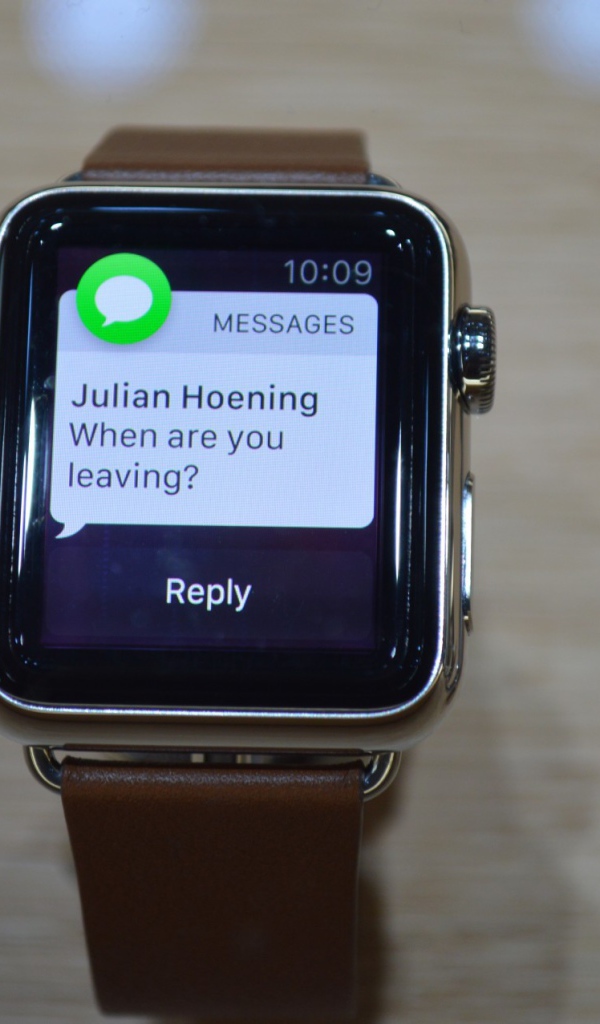 Сообщение из соц сети на Apple Watch