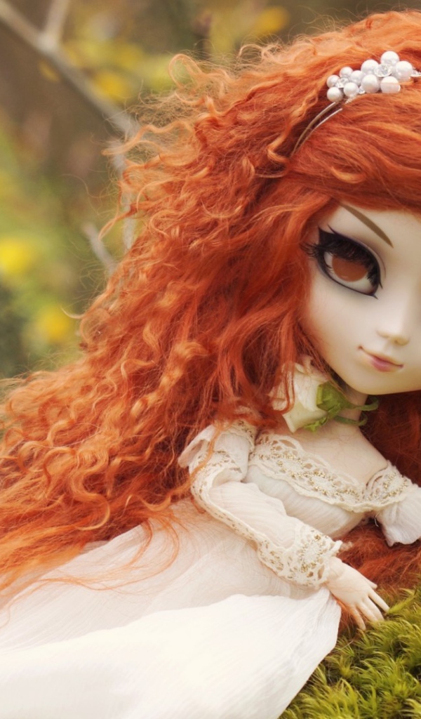 Кукла на природе