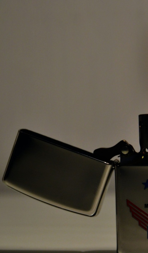 Пламя зажигалки