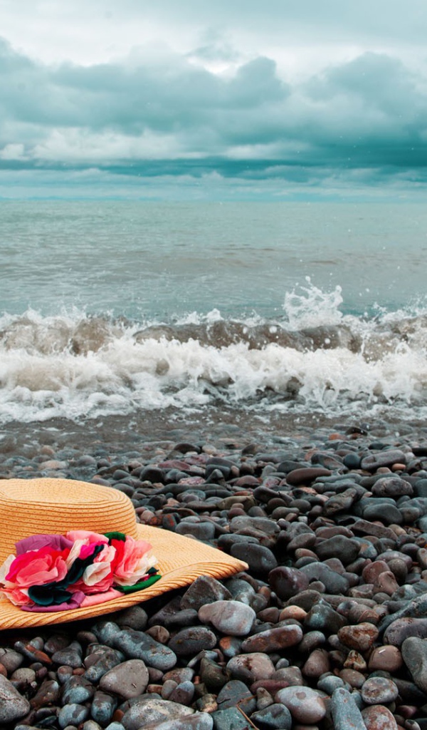 Шляпа на пляже