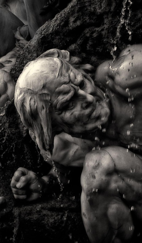 Mускулистые скульптуры