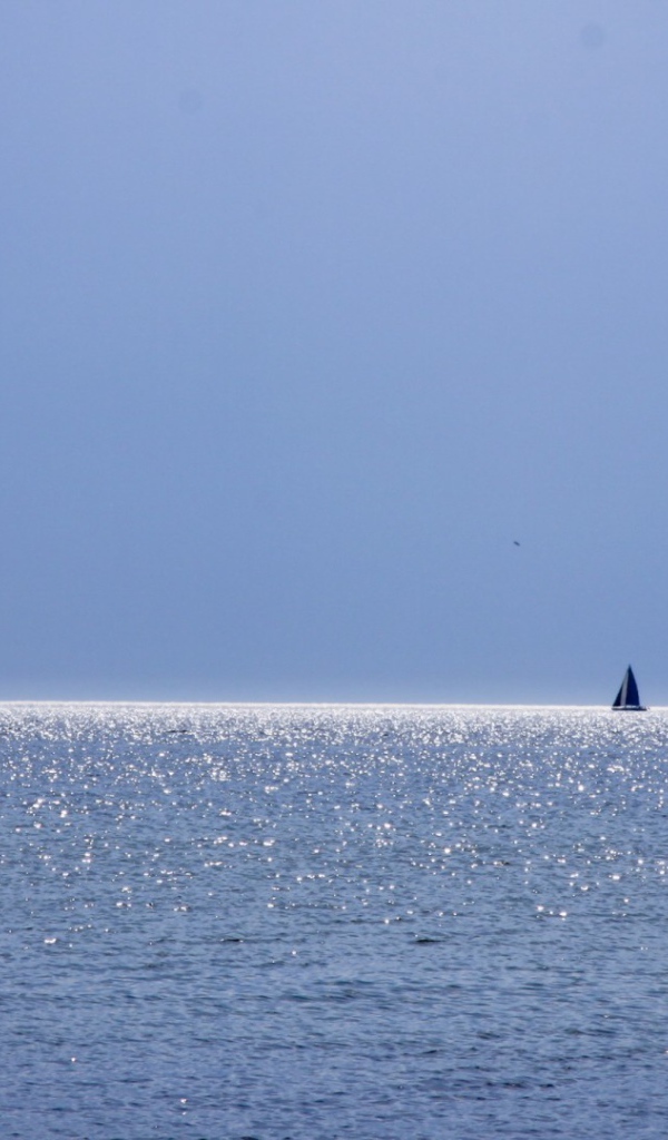 Kорабль в морском штиле