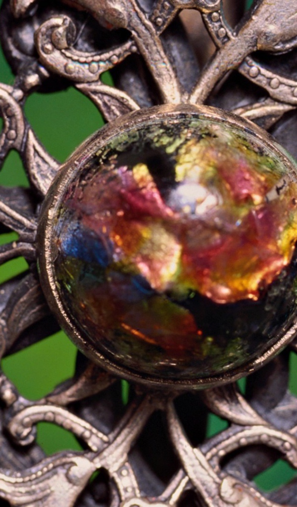 Узор из металла