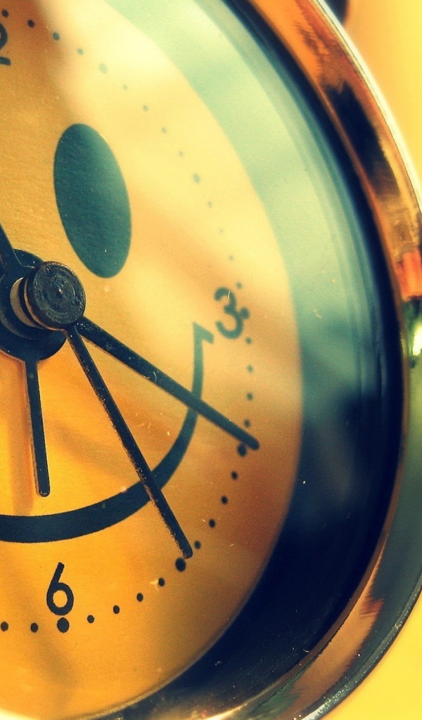 Часы с улыбкой