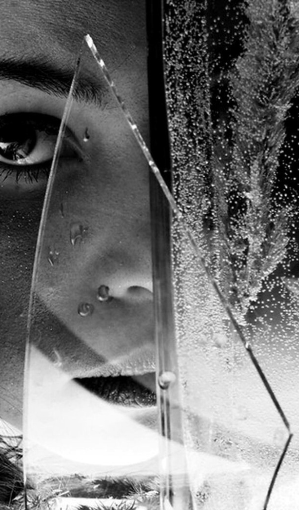 Разбитое стекло