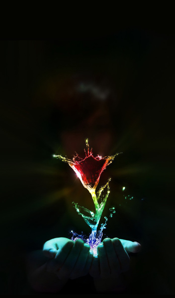 Водяной цветок в руках