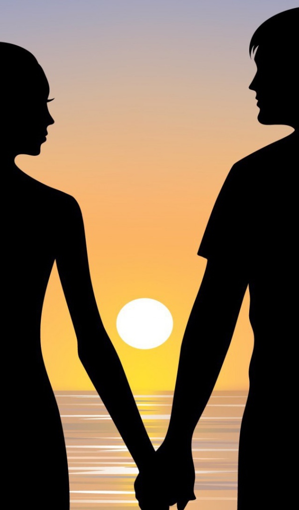 Влюблённая пара на берегу