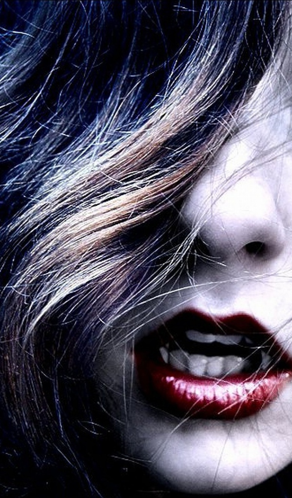 Голодная девушка вампир