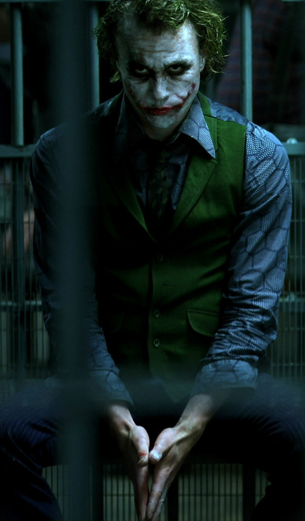 Джокер за решеткой