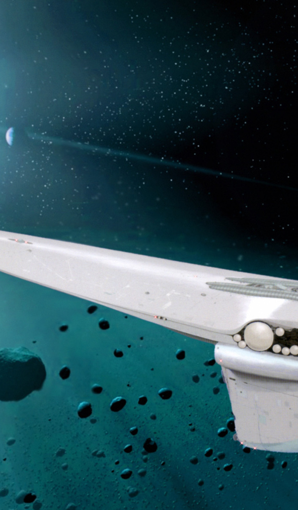 Белый космический корабль