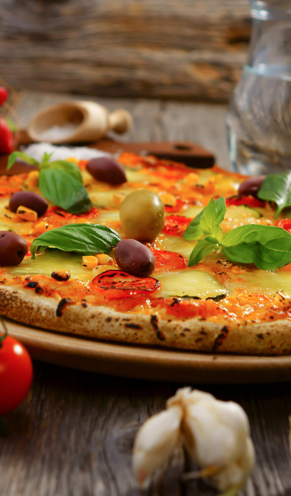 Аппетитная итальянская пицца