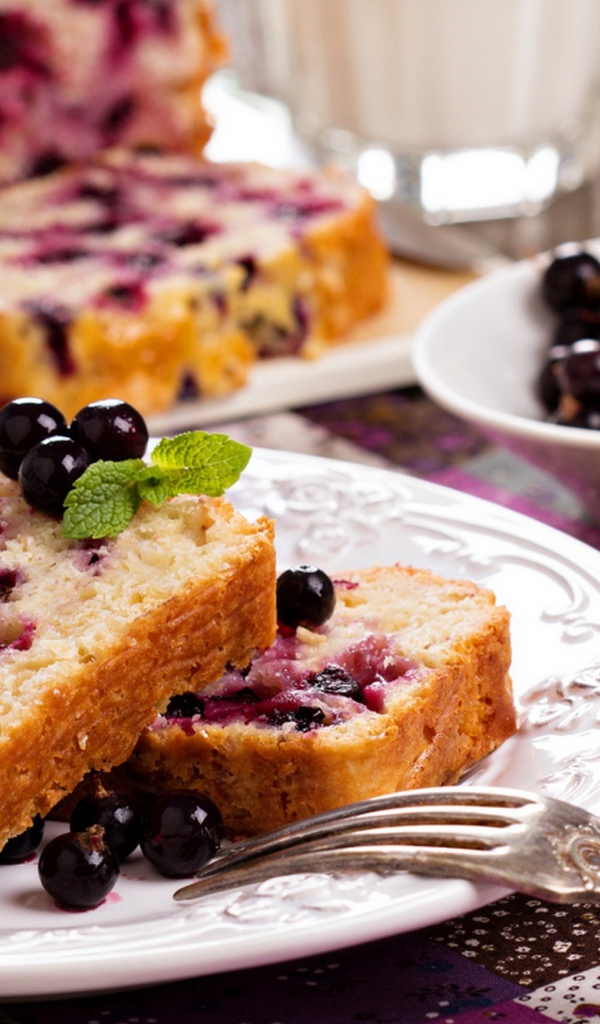 Кекс с черникой