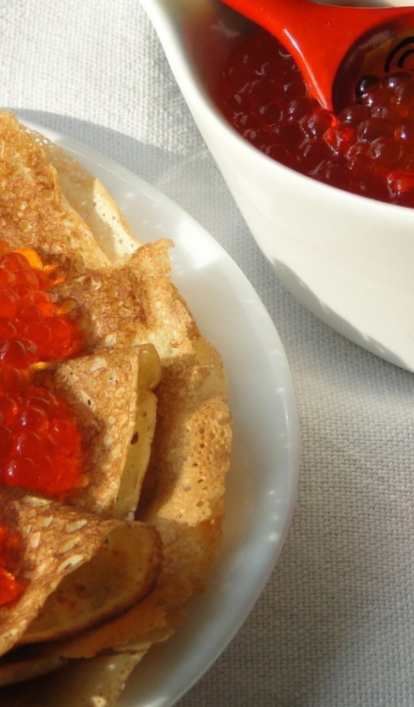 Блины с красной икрой