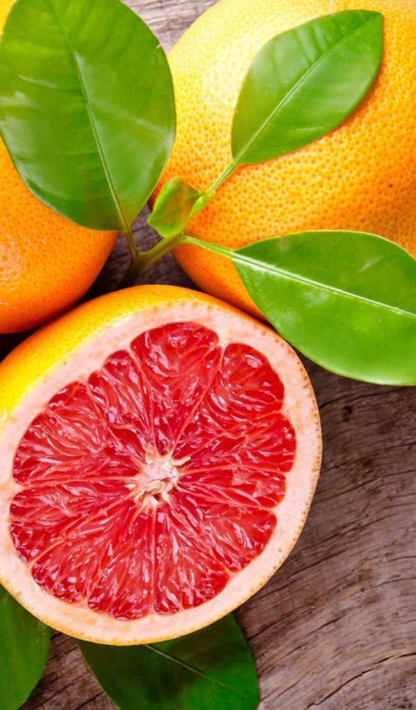 Свежий грейпфрут