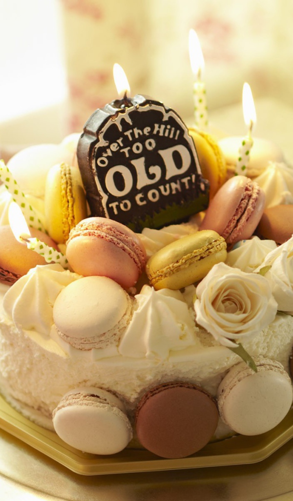 Торт со свечками