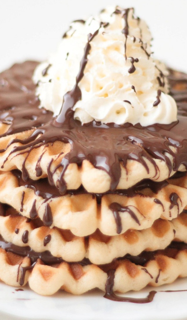 Многослойное пирожное 