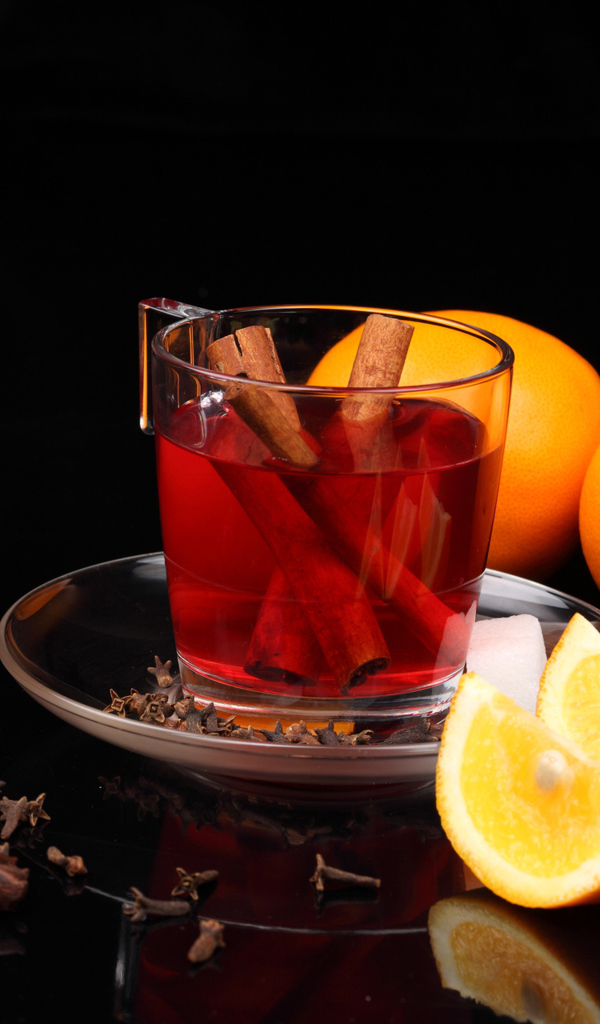 Чашка чая и лимон