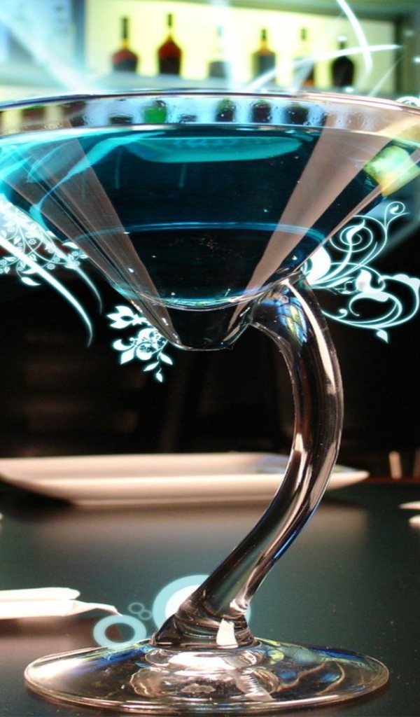 Оригинальный фужер с коктейлем