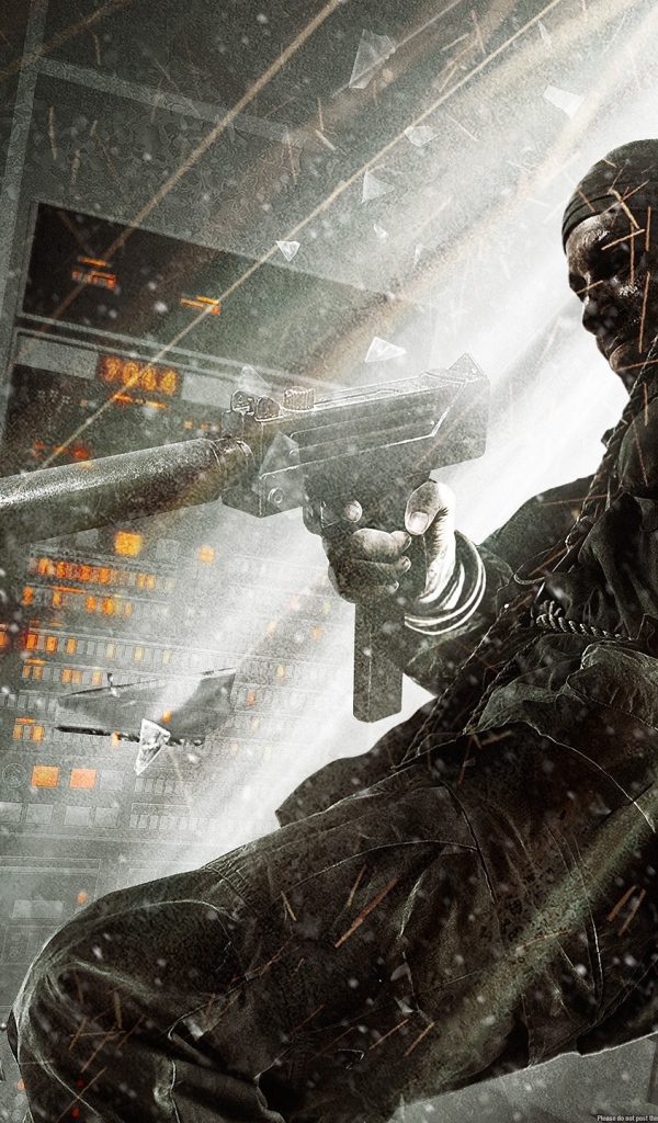 Солдат в снаряжении с автоматом