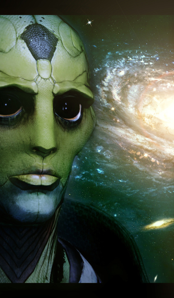 Инопланетянин на фоне галактики