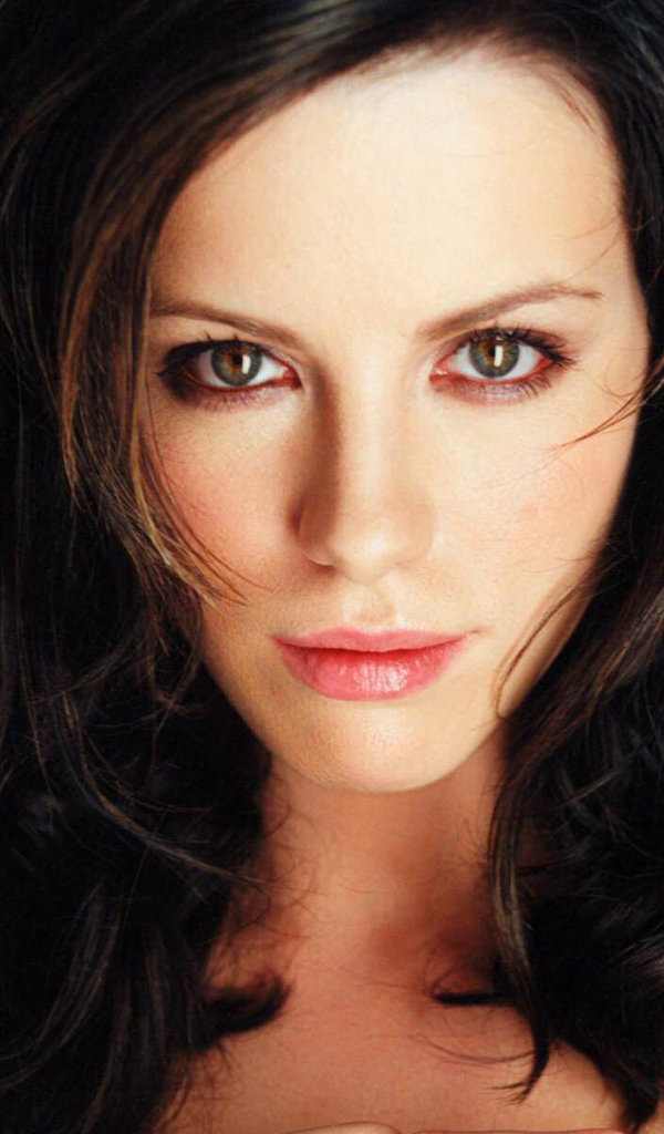 Актриса Кейт Бекинсейл из фильма Преисподней