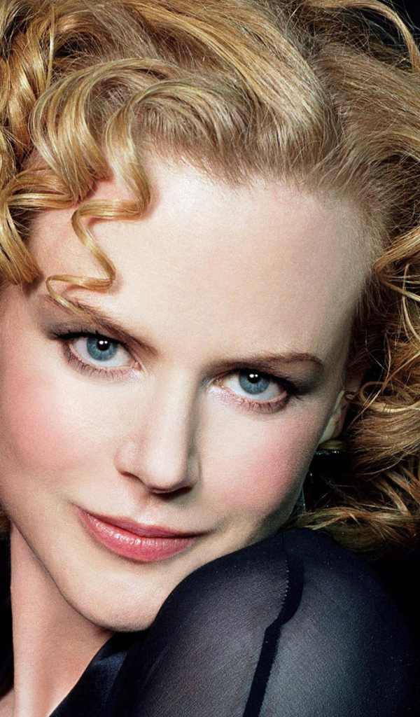 Красивая актриса Николь Кидман