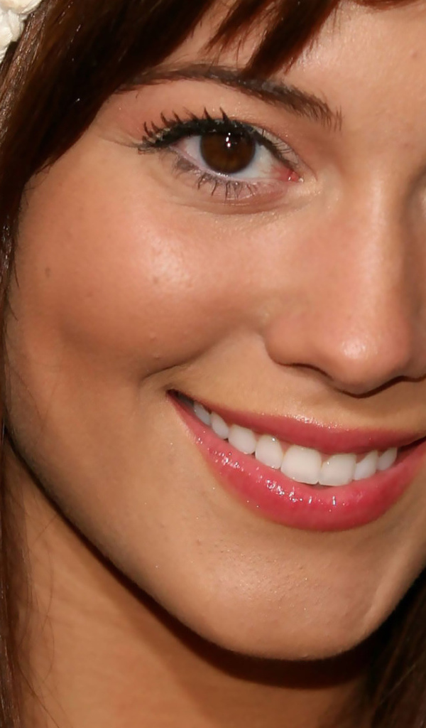 Очаровательная актриса Мэри Элизабет