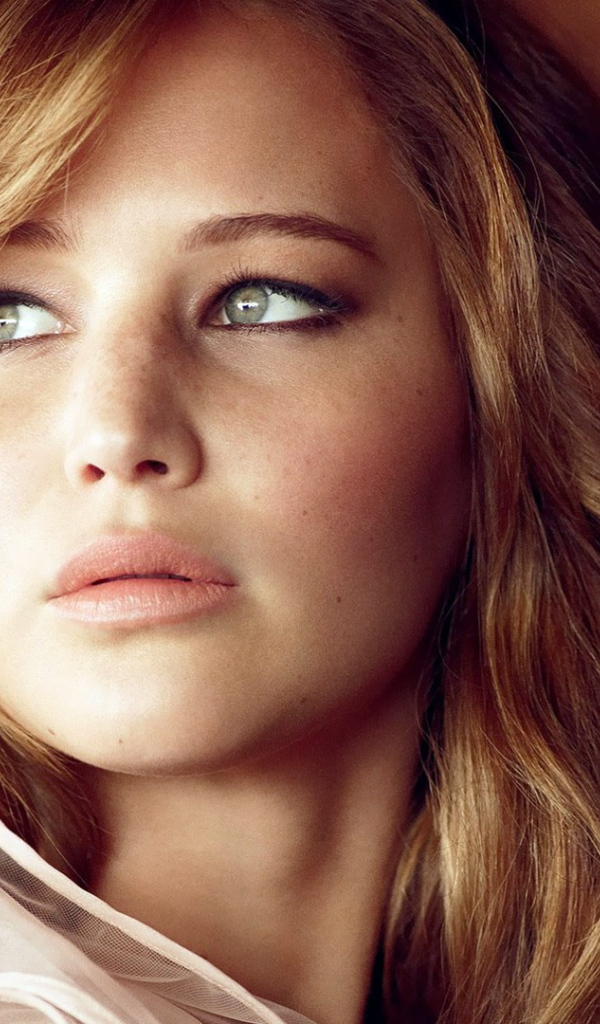 Очаровательная модель Дженнифер Лоуренс