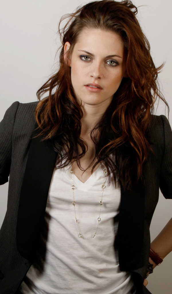 Кристен Стюарт из фильма Сумерки разрушения