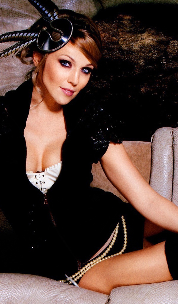 Модель Агния Дитковските