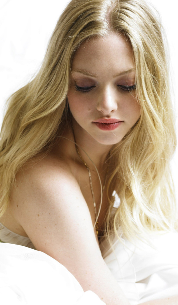 Популярная Аманда Сейфрид