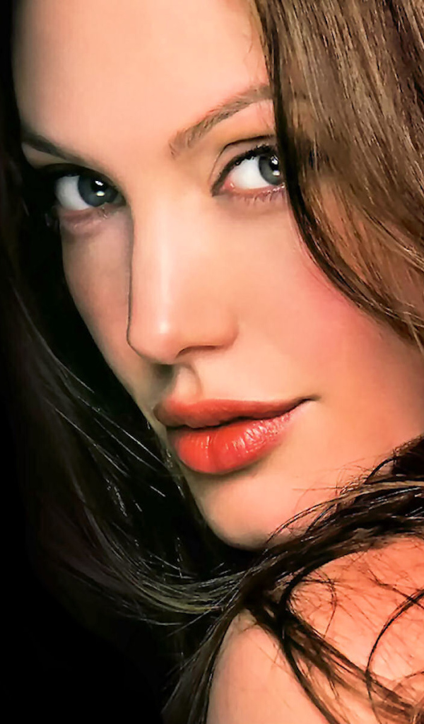 Популярная киноактриса Анджелина Джоли