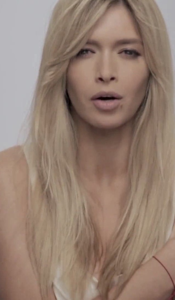 Знаменитая актриса Вера Брежнева